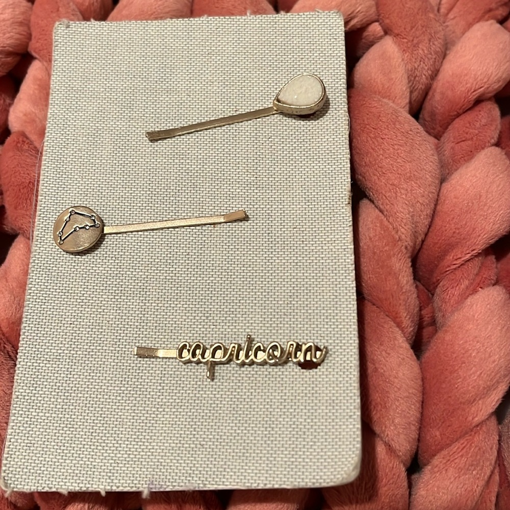 3 super cute hair accessories for Capricorn girls from Anthropologie